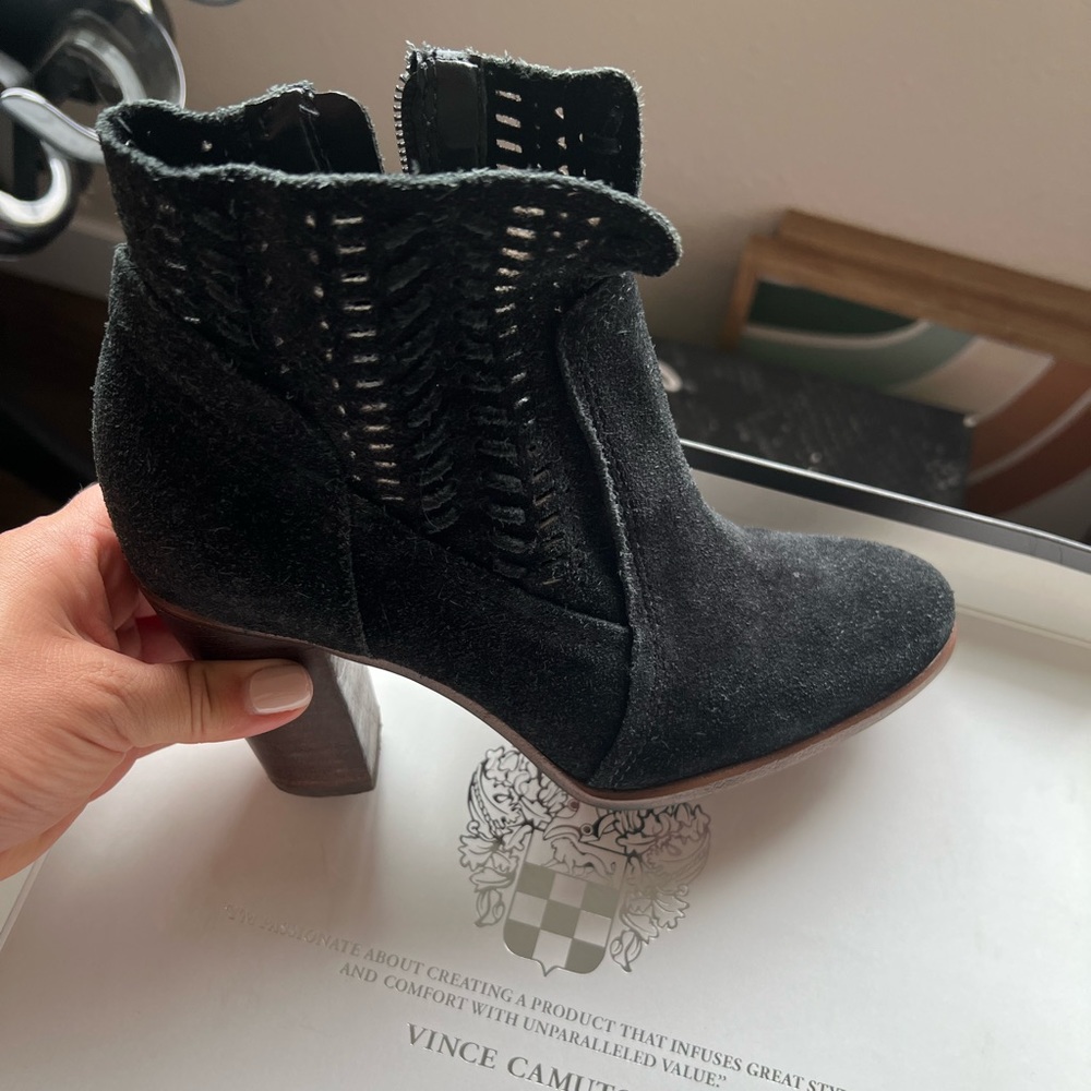 Black Vince Camuto booties